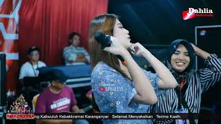 Download lagu SASA KDI Virall Relakan Aku Memilih Dia - Antara Kau Aku Dan Dia - OM Lorenza Live Kebak Jetis mp3