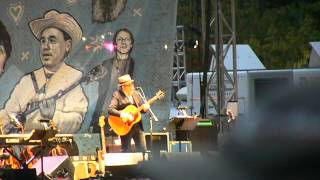 &quot;Sulphur to Sugarcane&quot; Elvis Costello, 10-05-2012
