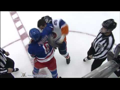 Brandon Prust vs Zenon Konopka Oct 11, 2010