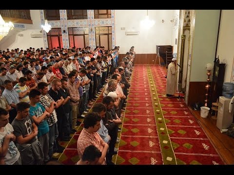 Namazi i Nates Hfz.Adnan SPAHIU  ( Surah Xhathije 28-37 )