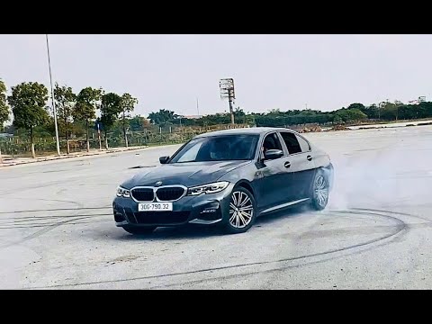 Drifting BMW 330i M-Sport G20