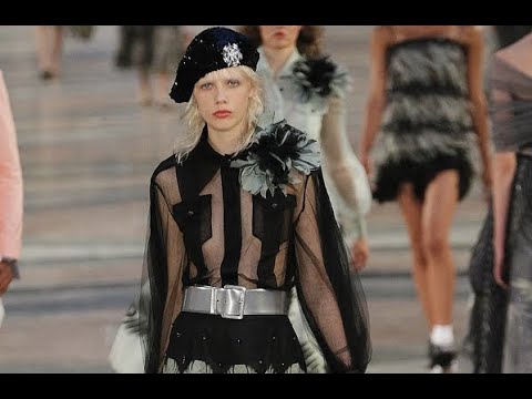 CHANEL Cruise 2017 Cuba - Fashion Channel