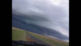 preview picture of video 'Mortlake Vic Storm Chase 16 Feb 2011'