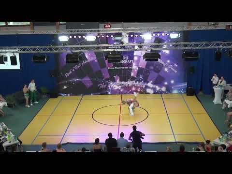 DM 2022 - A-Klasse Finale Akrobatik Michelle Uhl und Tobias Bludau