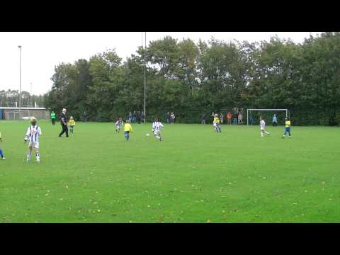 4. Floreant E1 - Woerden E1 0-3 Aron Hato.MTS