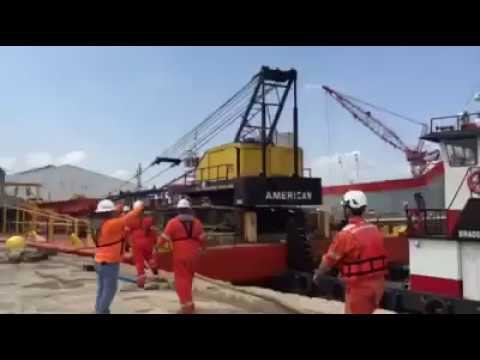 Beyel Brothers - Moving in the Derrick Barge to A Frame