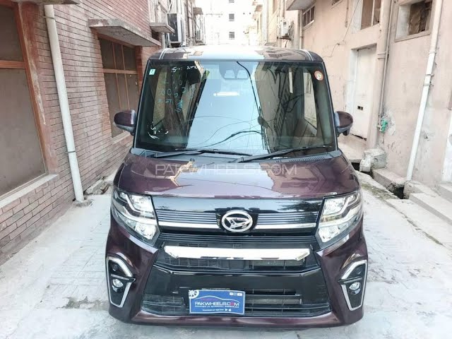 Daihatsu Tanto Custom X 2022 for Sale