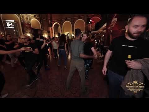 Arun Bachatero & Palma - social dancing @ Vienna Salsa Congress 2018