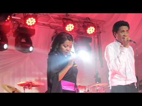 Fa Toy ny vao OMALY ( Njakatiana & Veromanitra) Biglove by Loum