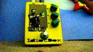 Video thumbnail for IdiotBox Death Ray Frequency Mangler Effect Pedal DEMO by atarimatt