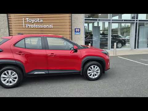 Toyota Yaris Cross 1.5 HYBRID LUNA 5DR**DEMO MODEL - Image 2