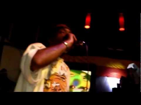 Daddy Freddy, yes we a blood en vivo 2012