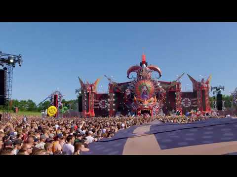 CUANDO EL DJ CONTROLA AL PUBLICO | Earthquake DEFQON 1 2019