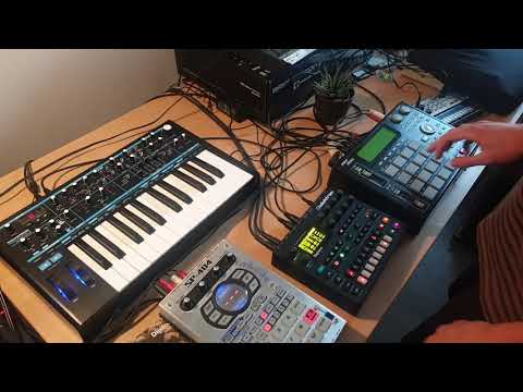 Dawless Minimal Jam - MPC1000 / Digitone / SP404 / JJOS2XL - Rominimal ( #Dawless )