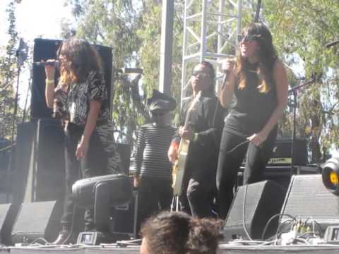 Tijuana No Ft. Ceci Bastida - Pobre De Ti - La Tocada Fest 2015