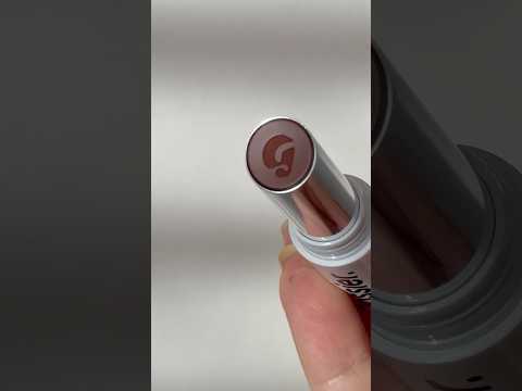 Glossier Generation G sheer matte lipstick in Leo #glossier #generationG #lipstick #beauty #makeup
