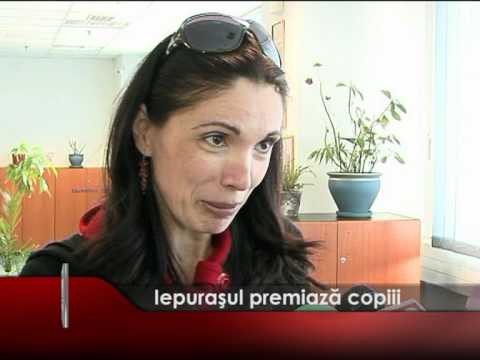 Iepurașul premiază copiii
