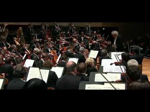 Simon Rattle - Rachmaninov: Symphonic Dances; The Bells Music Clip