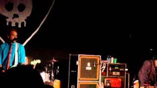 Alkaline Trio - Cringe *HQ* (Live, August 9, 2011 - Club Zoo, Pittsburgh, PA)