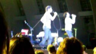 Flight of the Conchords &quot;Sugalumps&quot; in Los Angeles 5-30-2010