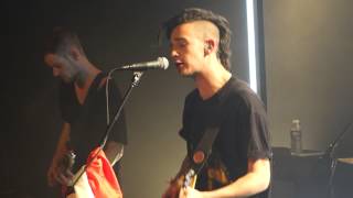 Girls - The 1975 Live in Paris