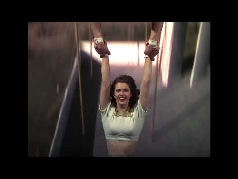 Thousands Cheer 1943