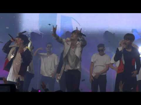B.A.P Live on Earth 2016 in Chicago - Dancing in the Rain