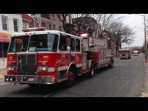 Best Of Fire Trucks Responding 2016 - Best Of Sirens( Lots Of Q And Air Horn)