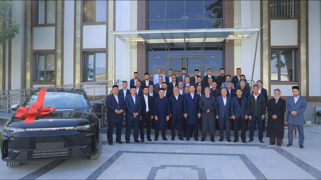 🚗 NAMANGAN VAKILLIGIGA YANGI XIZMAT AVTOMOBILI TOPSHIRILDI