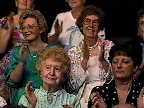 Jo Ann Castle at the honky tonk piano with The Beer Barrel Polka (1991)