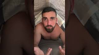 Apparement il adore la pastèque 😨🍉