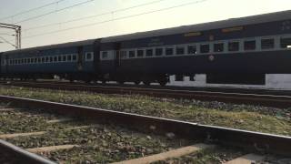 preview picture of video '16587 YPR BKN Express with KJM WDG 3A # 13056'