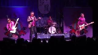 Me First And The Gimme Gimmes - Don&#39;t Cry For Me Argentina