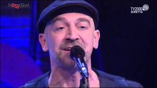 Revolution. I Perturbazione cantano "Everest"