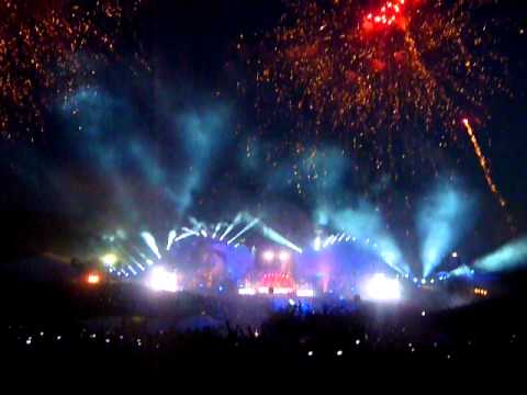 Tomorrowland 2011 Faithless soundsystem (firework)