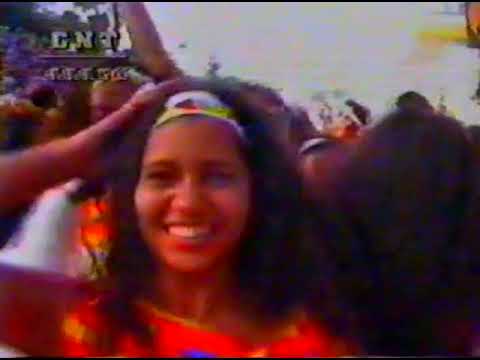 CHEIRO DE AMOR - AGITANDO TODAS (VER. 2) - CARNAVAL 1996 - BLOCO CHEIRO - MÁRCIA FREIRE