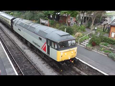 47376 arrives at Toddington 20/10/18