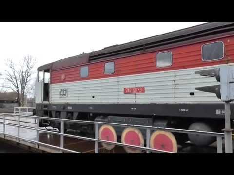 749.107-9 vyjíždí z depa - záchranná akce na trati Prostějov - Dzbel