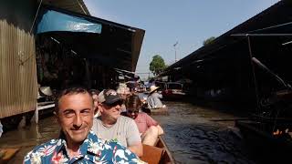 preview picture of video 'Travel  to The Damneon Saduak Floating market in Thailand. Rowing'