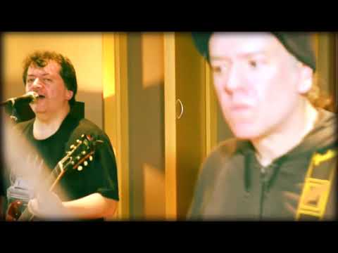 Lemones ft Ricardo Mollo - Despiertate Nena