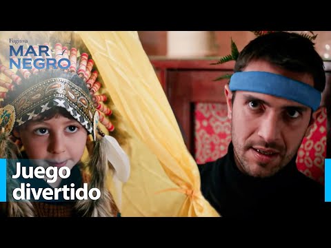 La divertida negociación entre Yiğit y Tahir - Mar Negro Capítulo 23 | Fugitiva