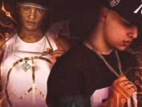 Bryan 5 Estrellas Ft. Benny Benni - Ando Con Mi Combo