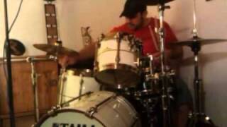 Tama Bubinga Omni Chris Cannon drumming. Dry recording/no EQ
