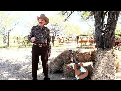 DISCOS DEL BRAVO and PONCHO VILLAGOMEZ y Sus Coyotes Del Rio Bravo