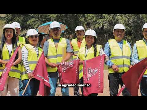 Pavimentación con concreto hidráulico en la avenida Los Pinos en la colonia San Miguel Arcángel