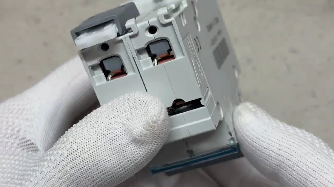 Автоматический выключатель Hager MCN216 С 2p 16А