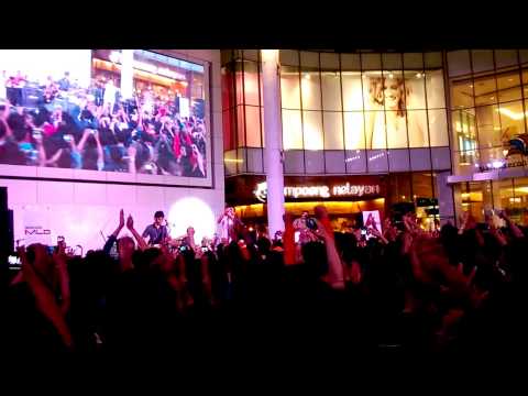 Sheila On 7 - Dan, Kita (Live Performance)