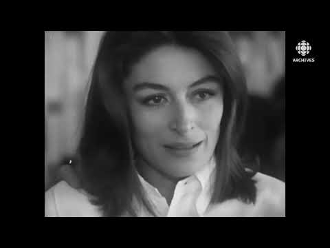 Anouk Aimée et Pierre Barouh lors du Festival de Cannes en 1966