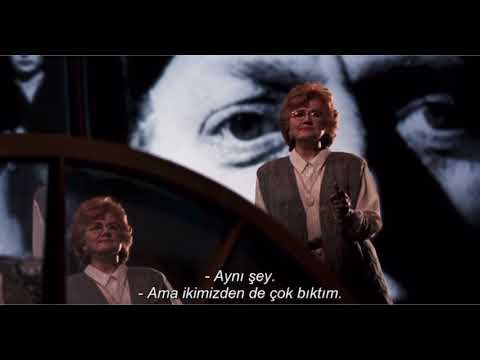 Manhattan Murder Mystery / The Lady from Shanghai - I'm aiming at you, lover.