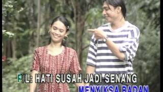 Download lagu Uji Rashid & Hail Amir - Tanda Kasih mp3